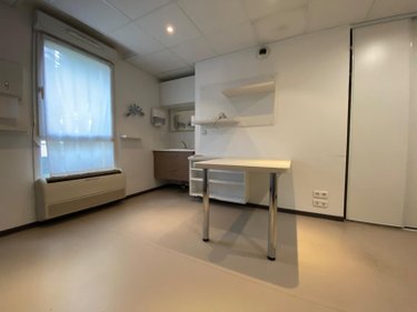 Fonds et murs commerciaux a vendre Lormont 33310 Gironde 58 m2  192600 euros