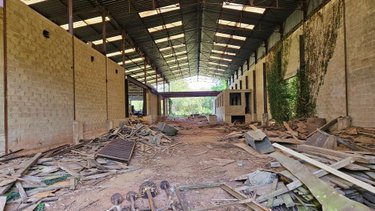 Divers a vendre Brains-sur-Gée 72550 Sarthe 1600 m2  94500 euros