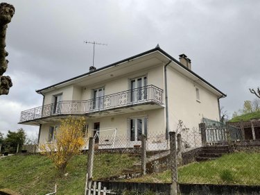 Maison a vendre Gourdon 46300 Lot 170 m2 7 pièces 154000 euros