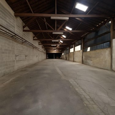 Garage et parking a vendre Le Mans 72000 Sarthe 295 m2  230000 euros