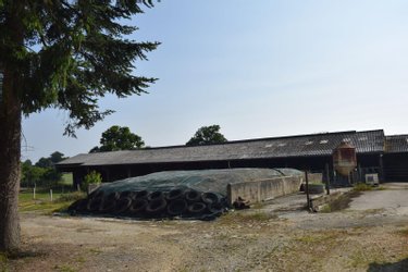 Bien agricole a vendre Parigné-sur-Braye 53100 Mayenne  95000 euros