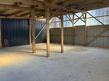Fonds et murs commerciaux a vendre Coray 29370 Finistère 80 m2  79500 euros