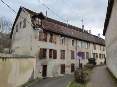 Appartement a vendre Le Pont-de-Beauvoisin 38480 Isère 92 m2  68000 euros
