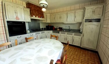 Maison a vendre Aurillac 15000 Cantal 196 m2 7 pièces 256600 euros