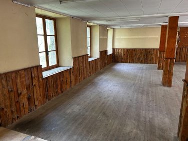 Fonds et murs commerciaux a vendre Le Pont-de-Beauvoisin 38480 Isère 92 m2  68000 euros