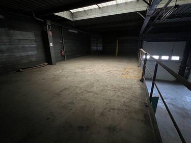 Location fonds et murs commerciaux Saint-Léonard 51500 Marne 250 m2  5000 euros