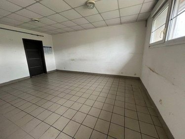 Location fonds et murs commerciaux Saint-Léonard 51500 Marne 250 m2  5000 euros