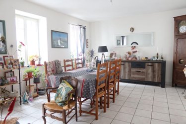 Appartement a vendre Landivisiau 29400 Finistère 83 m2 5 pièces 147000 euros