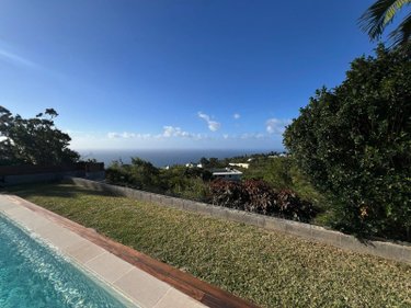 Maison a vendre La-Montagne 97417 Réunion 119 m2 5 pièces 572000 euros