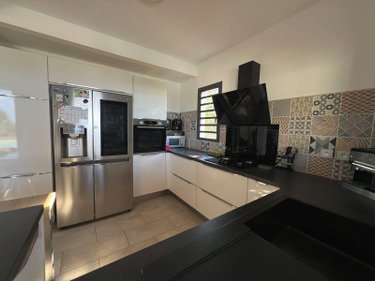 Maison a vendre La-Montagne 97417 Réunion 119 m2 5 pièces 572000 euros