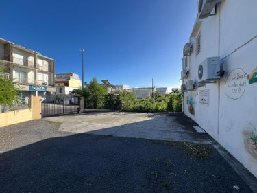 Immeuble a vendre Saint-Denis 97400 Réunion 285 m2  631000 euros
