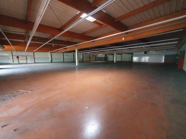Immeuble a vendre Marcigny 71110 Saône-et-Loire 1700 m2  275600 euros