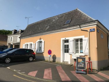 Immeuble a vendre Parigné-le-Pôlin 72330 Sarthe 152 m2  245575 euros