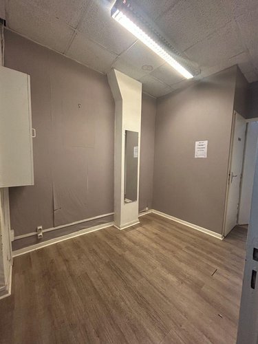 Fonds et murs commerciaux a vendre Bordeaux 33000 Gironde 66 m2  186500 euros