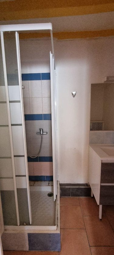 Immeuble a vendre Tassé 72430 Sarthe 324 m2  159000 euros