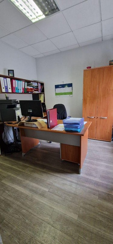 Fonds et murs commerciaux a vendre Bruz 35170 Ille-et-Vilaine 204 m2  286000 euros