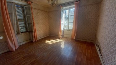 Maison a vendre Vic-sur-Cère 15800 Cantal 180 m2 11 pièces 33000 euros