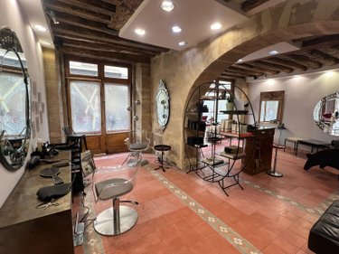 Fonds et murs commerciaux a vendre Paris 6e arrondissement 75006 Paris 38 m2  446250 euros