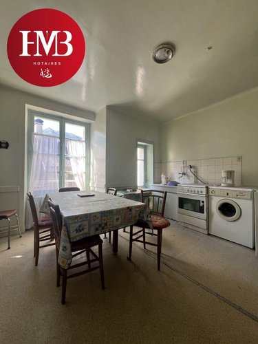 Immeuble a vendre Mandailles-Saint-Julien 15590 Cantal 170 m2  52750 euros