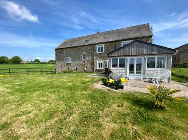 Maison a vendre Saint-Léger 53480 Mayenne 156 m2 7 pièces 237160 euros