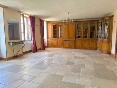 Maison a vendre Saint-Amand-Montrond 18200 Cher 221 m2  235000 euros