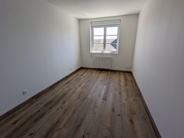Location appartement Nogent-le-Rotrou 28400 Eure-et-Loir 62 m2 3 pièces 640 euros