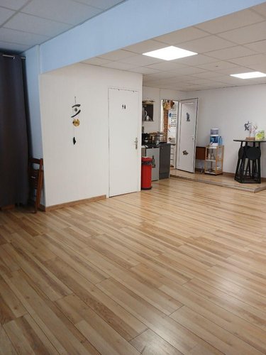 Location fonds et murs commerciaux Nieppe 59850 Nord 80 m2  880 euros