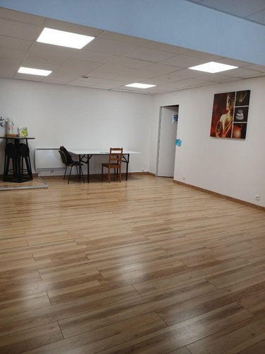 Location fonds et murs commerciaux Nieppe 59850 Nord 80 m2  880 euros