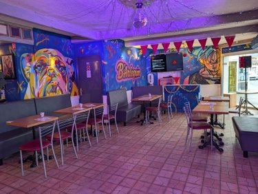 Fonds et murs commerciaux a vendre Le Lude 72800 Sarthe 94 m2  101000 euros