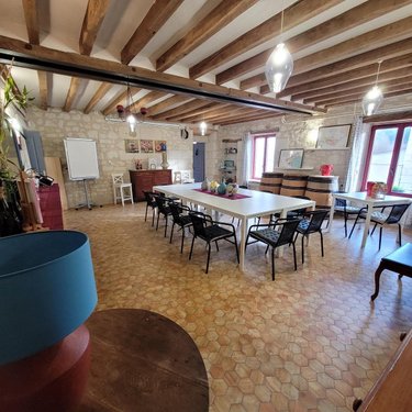 Fonds et murs commerciaux a vendre Saint-Benoît-la-Forêt 37500 Indre-et-Loire 361 m2  559000 euros