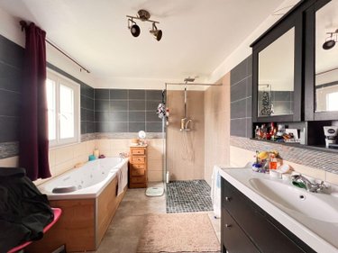 Maison a vendre Ambès 33810 Gironde 227 m2 8 pièces 473000 euros