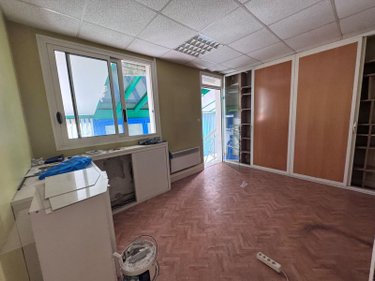 Fonds et murs commerciaux a vendre Aixe-sur-Vienne 87700 Haute-Vienne 1500 m2  337400 euros