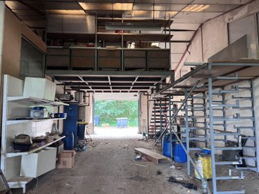 Fonds et murs commerciaux a vendre Aixe-sur-Vienne 87700 Haute-Vienne 1500 m2  337400 euros
