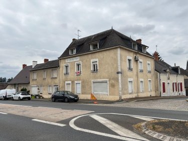 Immeuble a vendre Ardentes 36120 Indre 374 m2  292700 euros