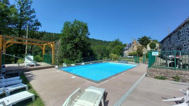 propriete a vendre Paulhac 15430 Cantal 300 m2  530000 euros