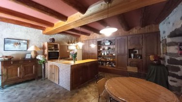 propriete a vendre Paulhac 15430 Cantal 300 m2  530000 euros