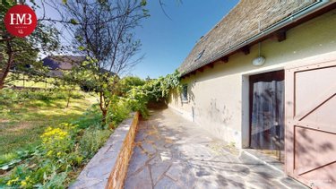 Maison a vendre Montsalvy 15120 Cantal 112 m2 8 pièces 79125 euros
