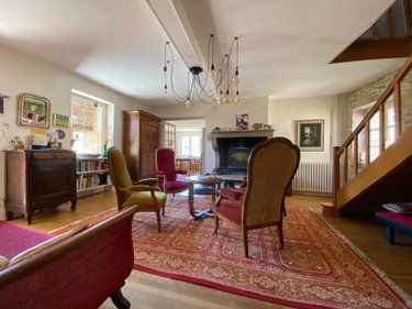 Maison a vendre Davayé 71960 Saône-et-Loire 177 m2 9 pièces 346500 euros
