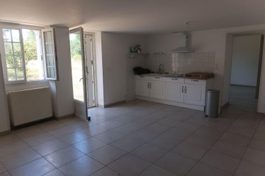 Location maison Vouneuil-sur-Vienne 86210 Vienne 65 m2 3 pièces 560 euros