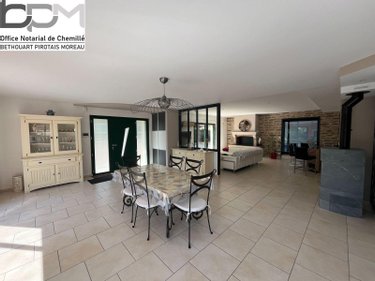 Maison a vendre Chemillé-en-Anjou 49120 Maine-et-Loire 241 m2 6 pièces 569250 euros