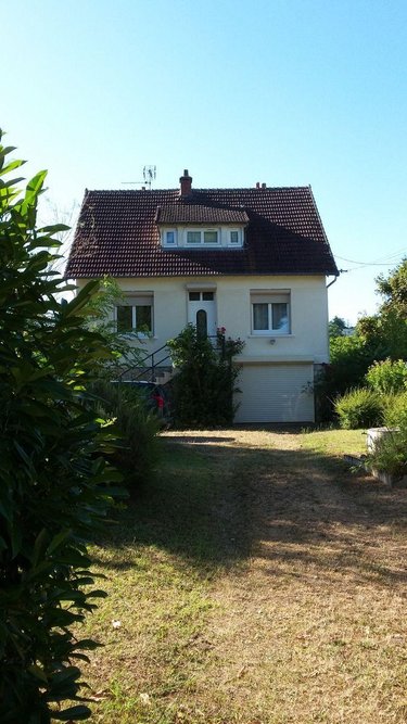Maison a vendre Saint-Amand-Montrond 18200 Cher 150 m2 8 pièces 152800 euros