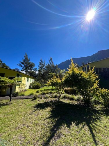 propriete a vendre Cilaos 97413 Réunion 640 m2 20 pièces 609000 euros