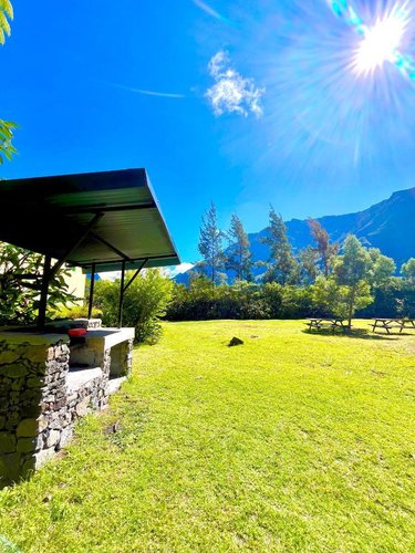 propriete a vendre Cilaos 97413 Réunion 640 m2 20 pièces 609000 euros
