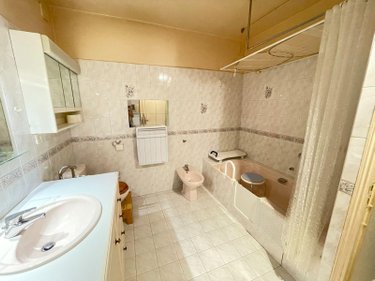 Appartement a vendre Manosque 04100 Alpes-de-Haute-Provence 91 m2 3 pièces 241800 euros