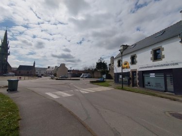 Immeuble a vendre Milizac 29290 Finistère 95 m2  260800 euros