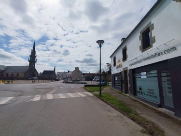 Immeuble a vendre Milizac 29290 Finistère 95 m2  260800 euros
