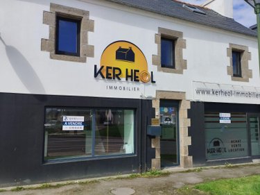 Immeuble a vendre Milizac 29290 Finistère 95 m2  260800 euros
