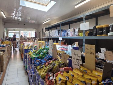 Fonds et murs commerciaux a vendre Calais 62100 Pas-de-Calais 110 m2  137500 euros