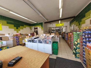 Fonds et murs commerciaux a vendre Calais 62100 Pas-de-Calais 110 m2  137500 euros