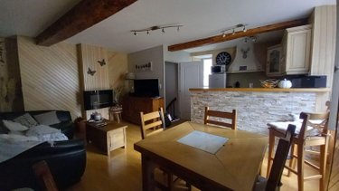 Immeuble a vendre Murat 15300 Cantal 71 m2  212000 euros